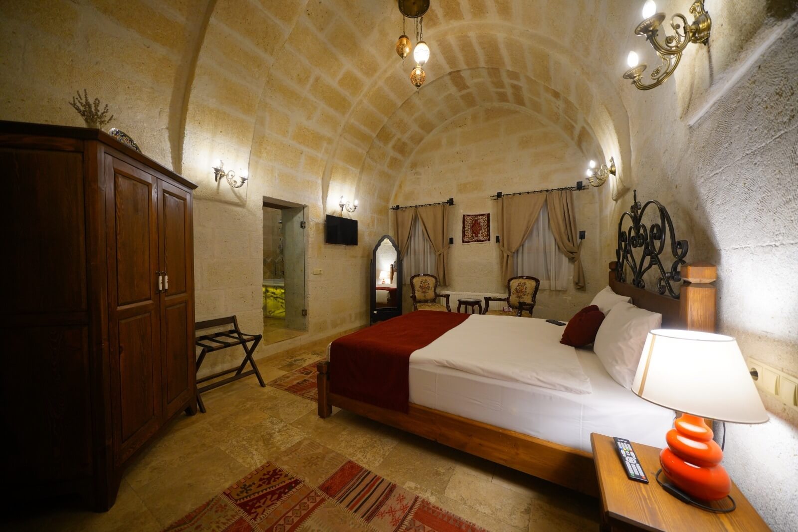 Aşit Room